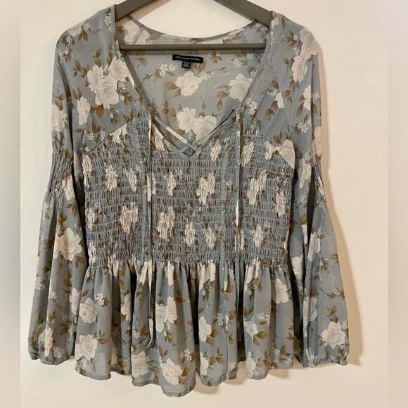 American Eagle light blue floral peplum top - Small - Picture 3 of 10